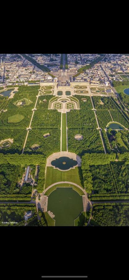 Апартаменти Le Petit Trianon, Parc Du Chateau Версаль Екстер'єр фото